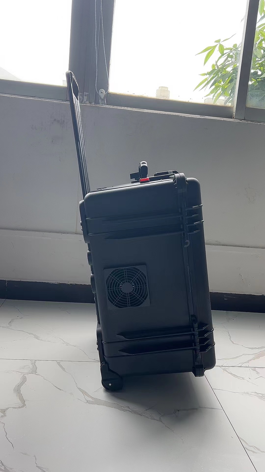 隆昌手拉箱型移动通信干扰器